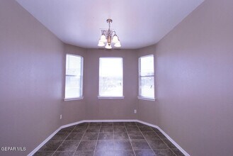 5033 Lone Cactus Ct in El Paso, TX - Building Photo - Building Photo