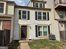 7527 Belle Grae Dr in Manassas, VA - Building Photo
