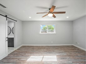 900 Westminster Dr in Richardson, TX - Building Photo