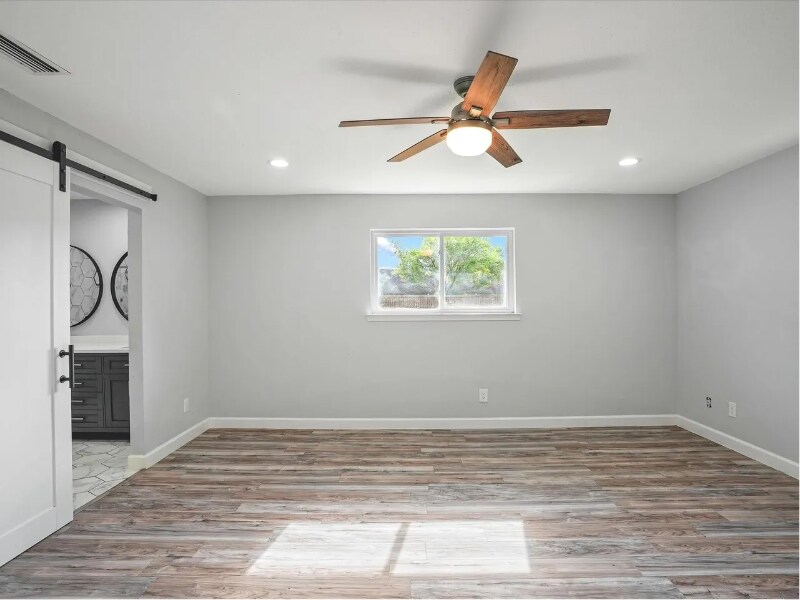 900 Westminster Dr in Richardson, TX - Foto de edificio