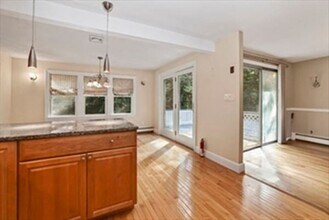 11A Centre Ln in Boston, MA - Building Photo - Building Photo