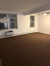 151-05 Cross Island Pkwy in Queens, NY - Building Photo - Building Photo