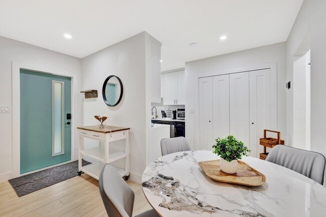 934 NW 4th Ave in Fort Lauderdale, FL - Building Photo - Building Photo