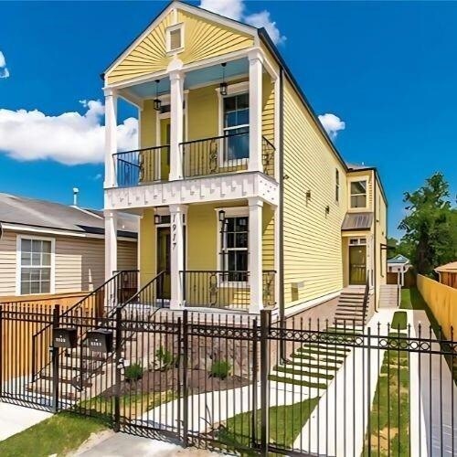 1917 N Derbigny St in New Orleans, LA - Building Photo