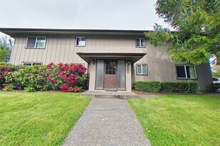 560 NW 19th St in Corvallis, OR - Building Photo