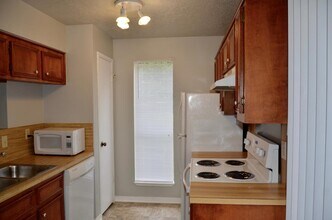 908 Pearl St in Nacogdoches, TX - Building Photo - Building Photo