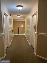 5900 Cove Landing Rd in Burke, VA - Building Photo - Building Photo