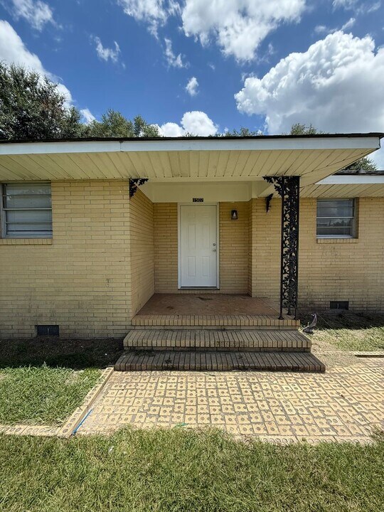 1507 O'Neal Dr in Statesboro, GA - Building Photo