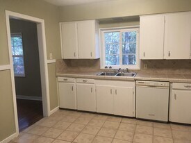 4322 Childress Dr (Prior lease)