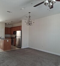 2954 Yancey Way in Myrtle Beach, SC - Foto de edificio - Building Photo