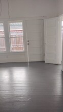 201-203 E Washington Ave-Unit -205-Apt3 in Harlingen, TX - Building Photo - Building Photo
