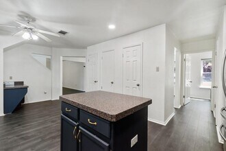 1305 Cedar Brook Dr in Cedar Park, TX - Building Photo - Building Photo