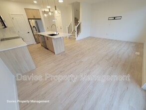 16230-16219 19 Ave SW in Edmonton, AB - Building Photo - Building Photo