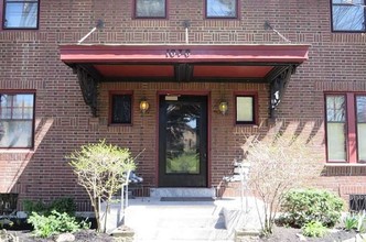 1070 Lake Ave in Rochester, NY - Building Photo - Building Photo