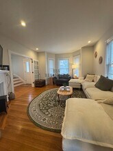 58 Saunders St in Boston, MA - Building Photo - Building Photo