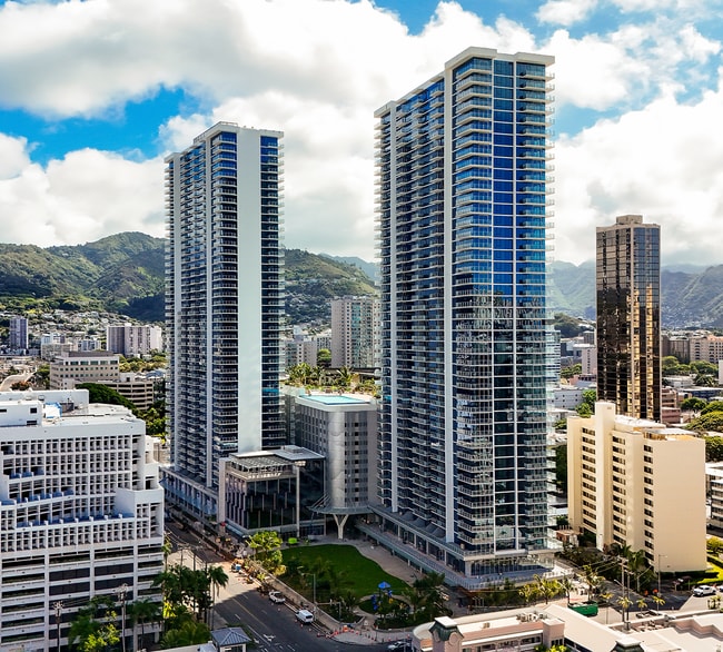 property at 825 Keeaumoku St