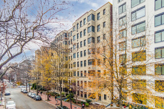 Swarthmore Condos in Washington, DC - Foto de edificio - Building Photo