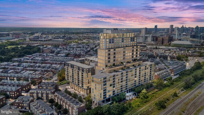 1200 Steuart St, Unit 415 in Baltimore, MD - Building Photo - Building Photo