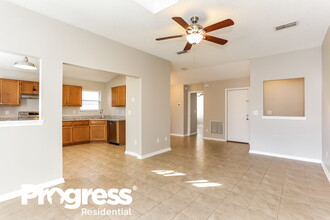 888 Majestic Cypress Dr N in Jacksonville, FL - Building Photo - Building Photo