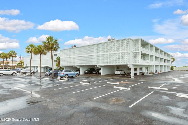 4800 Ocean Beach Blvd in Cocoa Beach, FL - Building Photo - Building Photo