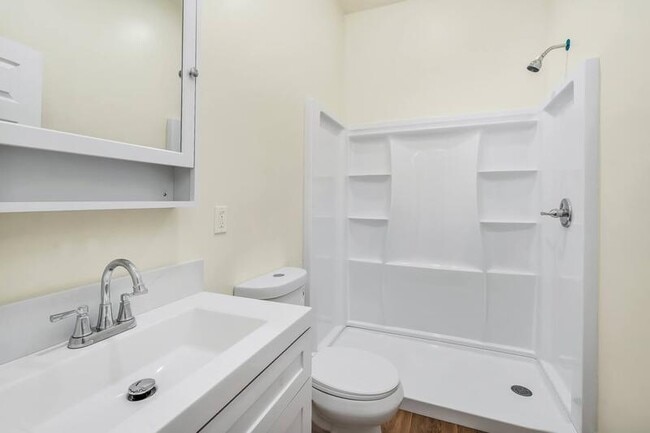 918 Monterey St in Bakersfield, CA - Building Photo - Building Photo