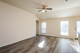 4913 Caraway Dr in Fort Worth, TX - Building Photo - Building Photo