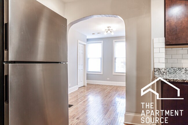 3614 W George St, Unit 2r