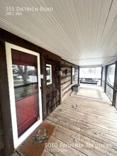 355 Dietrich Rd in Ballwin, MO - Building Photo - Building Photo