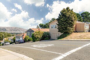 2280 Rollingwood Dr in San Bruno, CA - Building Photo