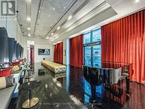 197 Yonge St in Toronto, ON - Building Photo - Building Photo