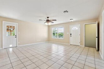 4601 Bundyhill Dr in Austin, TX - Building Photo - Building Photo