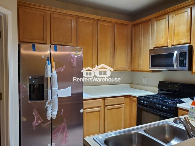 1314 Guilderoy Ln in Austell, GA - Foto de edificio - Building Photo