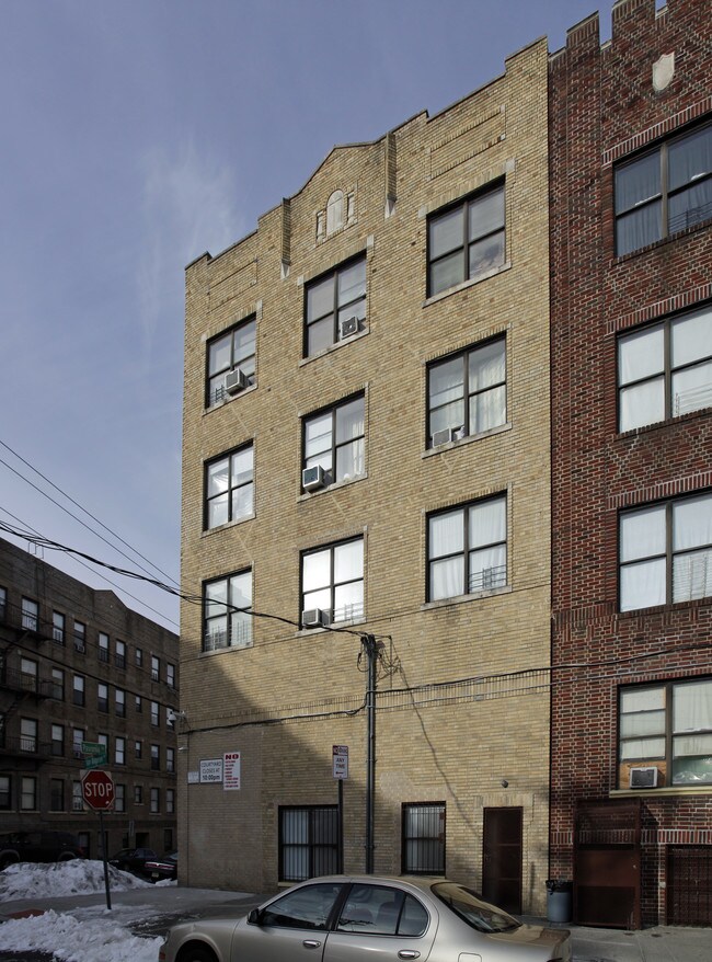 882 Pavonia Ave in Jersey City, NJ - Building Photo - Building Photo