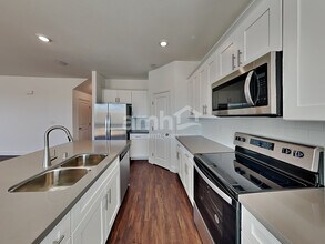 8847 Tiger Tooth Ave in Las Vegas, NV - Building Photo - Building Photo