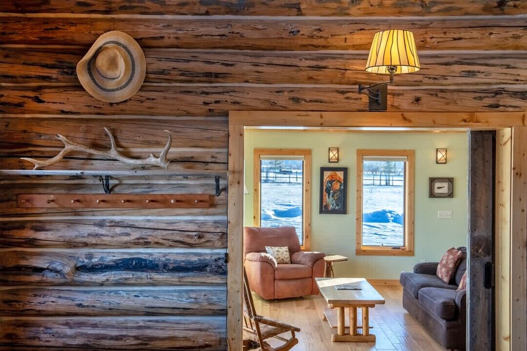 5077 Pine Dr in Victor, ID - Building Photo