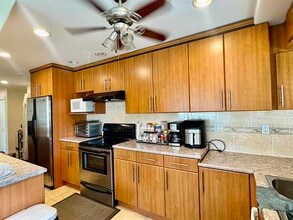 815 Fourth Av in New Westminster, BC - Building Photo - Building Photo