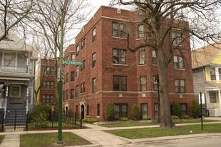 6736-6738 N Glenwood Ave Apartments