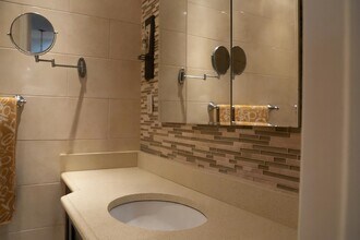 217 44th St in Union City, NJ - Building Photo - Building Photo