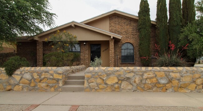 3205 Fierro Dr