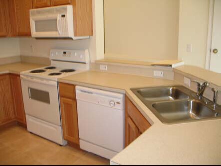 Bay Breeze Building 2 in St. Petersburg, FL - Building Photo - Building Photo