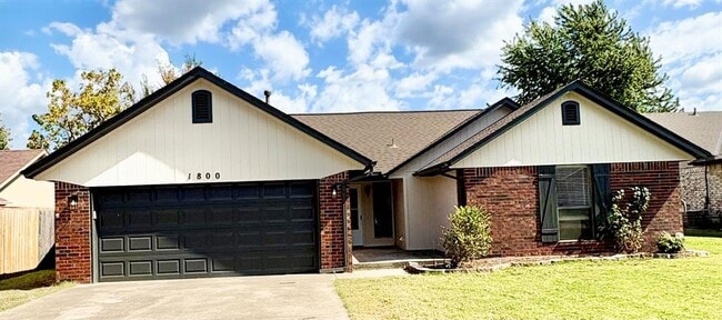 property at 1800 Cimarron Trail