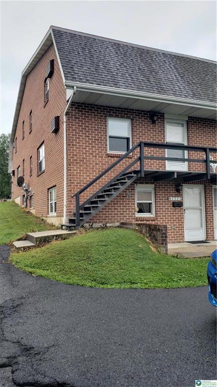property at 230 S 6th St