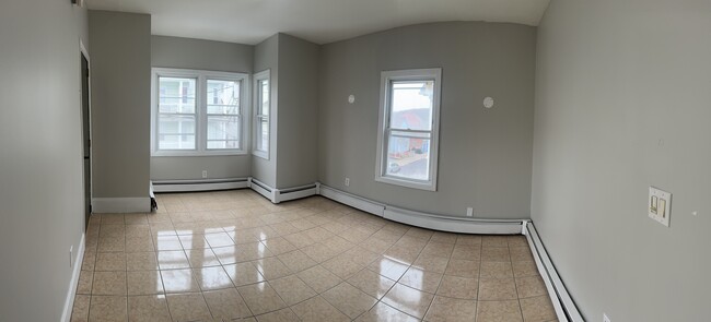 20 Magdalene St, Unit 2 in Providence, RI - Building Photo - Building Photo