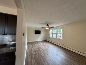226 Welton St, Unit 228-First Floor in Hamden, CT - Building Photo - Building Photo