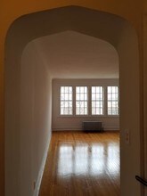 1651 W Touhy Ave in Chicago, IL - Foto de edificio - Building Photo