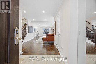 3254 Sir Johns Homestead in Mississauga, ON - Building Photo - Building Photo