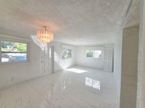1751 NW 29th Terrace in Fort Lauderdale, FL - Foto de edificio - Building Photo