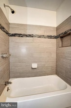 319 Burns St SE in Washington, DC - Foto de edificio - Building Photo