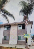 2420 England St, Unit 2 in Huntington Beach, CA - Building Photo