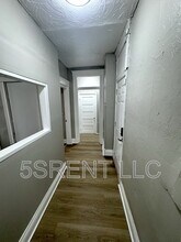 2201 Burnet Ave in Cincinnati, OH - Building Photo - Building Photo